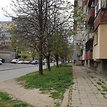 за гости краси *